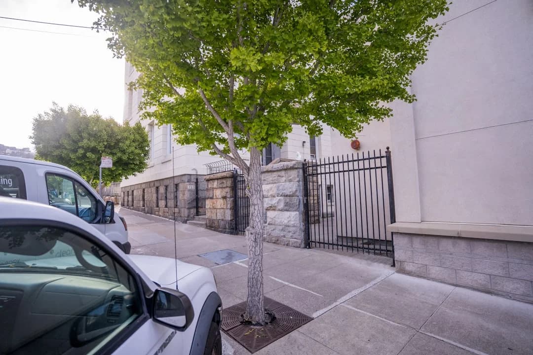 Cover Image for Neighborhood Curbside EV Charging Pilot DC Expands Access